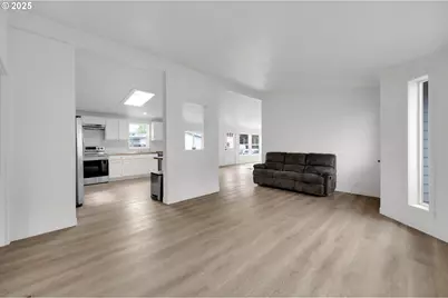 4989 Cone Ave, Eugene, OR 97402 - Photo 16