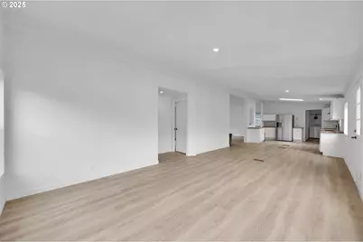 4989 Cone Ave, Eugene, OR 97402 - Photo 14