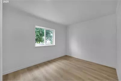 4989 Cone Ave, Eugene, OR 97402 - Photo 10