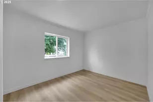 4989 Cone Ave, Eugene, OR 97402 - Photo 10