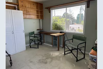 295 King St, Brookings, OR 97415 - Photo 4