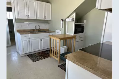 295 King St, Brookings, OR 97415 - Photo 18