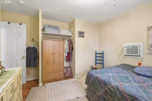9421 SE Glenwood St, Portland, OR 97266 - Photo 20