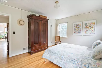 606 SW Evans St, Portland, OR 97219 - Photo 14