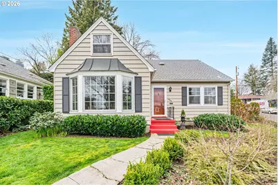 606 SW Evans St, Portland, OR 97219 - Photo 2