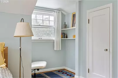 606 SW Evans St, Portland, OR 97219 - Photo 28