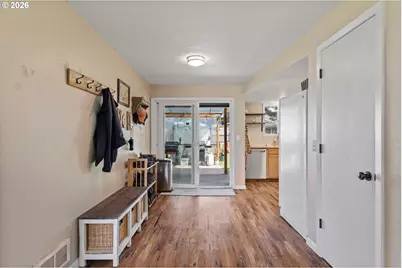 2713 Oak St, North Bend, OR 97459 - Photo 20