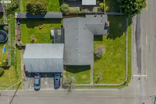2713 Oak St, North Bend, OR 97459 - Photo 34
