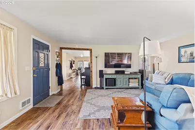 2713 Oak St, North Bend, OR 97459 - Photo 6