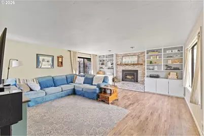 2713 Oak St, North Bend, OR 97459 - Photo 4