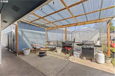 2713 Oak St, North Bend, OR 97459 - Photo 24