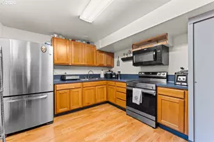 9025 SE 42nd Ave, Milwaukie, OR 97222 - Photo 20