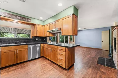 9025 SE 42nd Ave, Milwaukie, OR 97222 - Photo 6