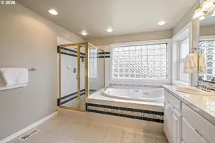 13736 SW Mistletoe Dr, Portland, OR 97224 - Photo 26