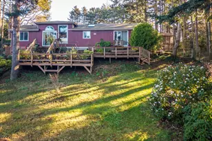 498 Klamath Ave SE, Bandon, OR 97411 - Photo 4
