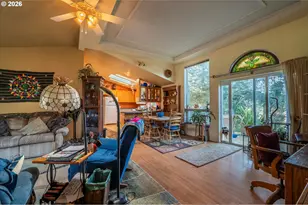 498 Klamath Ave SE, Bandon, OR 97411 - Photo 12