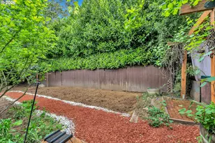 6134 E Burnside St, Portland, OR 97215 - Photo 32