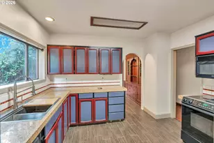 6134 E Burnside St, Portland, OR 97215 - Photo 16