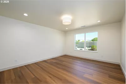 1306 NW Whipple Ave, Roseburg, OR 97471 - Photo 22