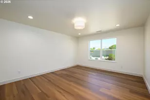 1306 NW Whipple Ave, Roseburg, OR 97471 - Photo 22