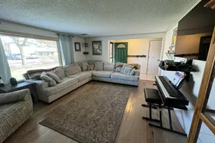 1960 Valhalla St, Eugene, OR 97401 - Photo 4