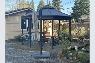 1960 Valhalla St, Eugene, OR 97401 - Photo 34