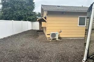 1960 Valhalla St, Eugene, OR 97401 - Photo 46