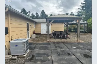 1960 Valhalla St, Eugene, OR 97401 - Photo 30