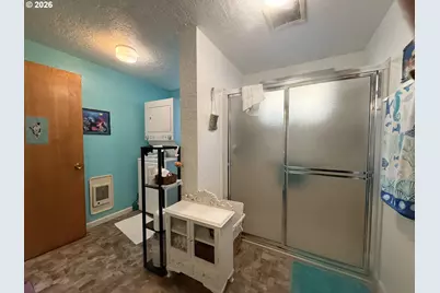 3863 Vista Dr, North Bend, OR 97459 - Photo 18