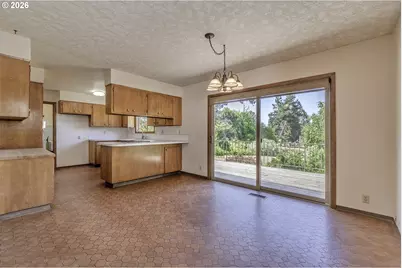 8415 SW River Rd, Hillsboro, OR 97123 - Photo 12