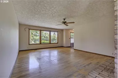 8415 SW River Rd, Hillsboro, OR 97123 - Photo 8