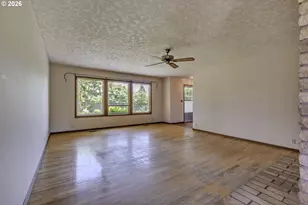 8415 SW River Rd, Hillsboro, OR 97123 - Photo 8