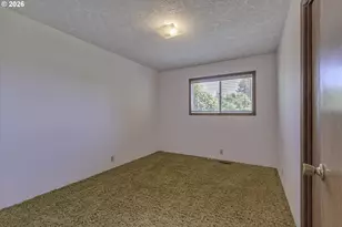8415 SW River Rd, Hillsboro, OR 97123 - Photo 20