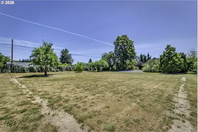 8415 SW River Rd, Hillsboro, OR 97123 - Photo 38