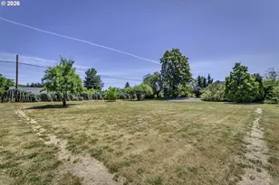 8415 SW River Rd, Hillsboro, OR 97123 - Photo 38
