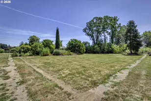 8415 SW River Rd, Hillsboro, OR 97123 - Photo 36