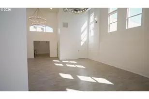 550 N 1st St, Woodburn, OR 97071 - Photo 10