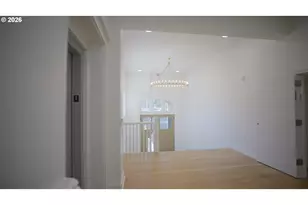 550 N 1st St, Woodburn, OR 97071 - Photo 36