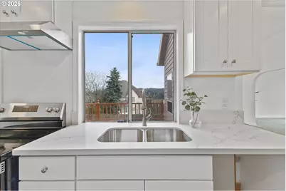 11867 SE Mountain Sun Dr, Clackamas, OR 97015 - Photo 14