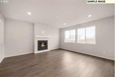 1047 Clemson St, Woodburn, OR 97071 - Photo 16