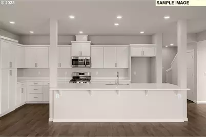 1047 Clemson St, Woodburn, OR 97071 - Photo 8