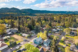 1114 9th St, Hood River, OR 97031 - Photo 48
