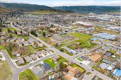 1108 Myrtle St, The Dalles, OR 97058 - Photo 4