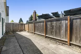 1950 SW Leewood Dr, Beaverton, OR 97003 - Photo 36