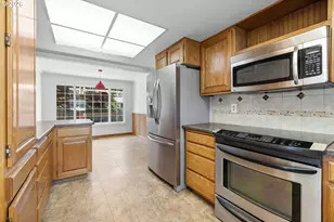 1950 SW Leewood Dr, Beaverton, OR 97003 - Photo 12