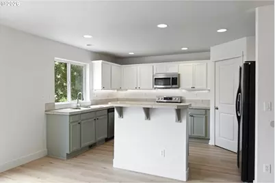 19095 Barrington Ave, Sandy, OR 97055 - Photo 8