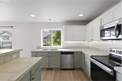 19095 Barrington Ave, Sandy, OR 97055 - Photo 12