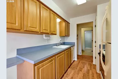 950 Evergreen Rd #221, Woodburn, OR 97071 - Photo 10