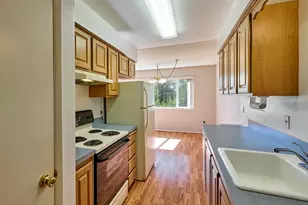 950 Evergreen Rd, Woodburn, OR 97071 - Photo 8