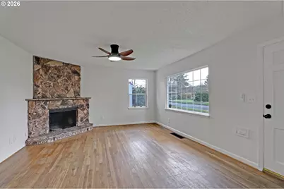 8915 SE Market St, Portland, OR 97216 - Photo 4